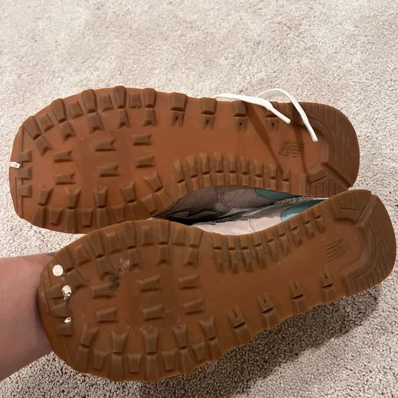 New Balance 574 - Picture 3 of 3